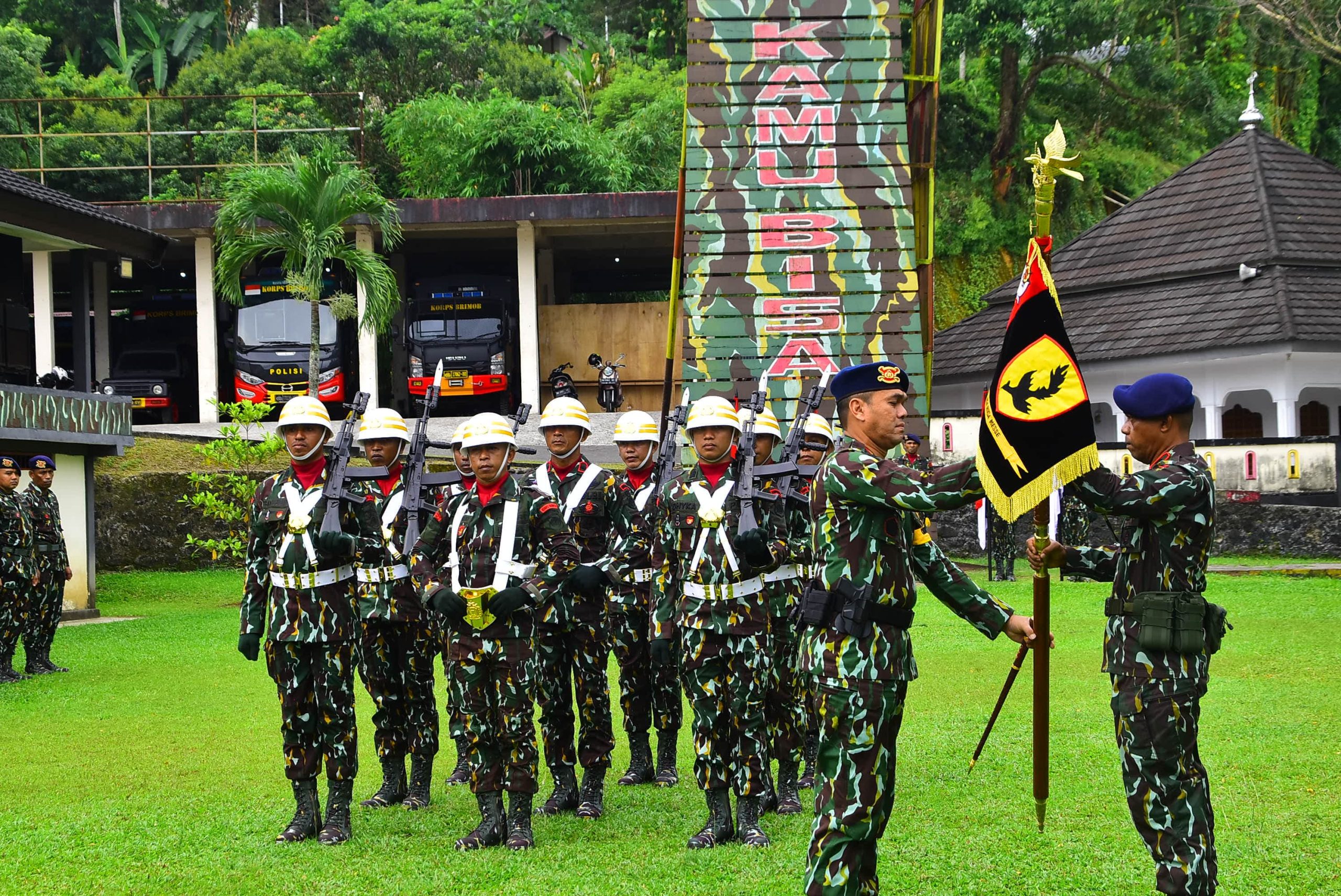 Kompol S.Y. Basahona Dikukuhkan & Dilantik Sebagai Komandan Batalyon B ...